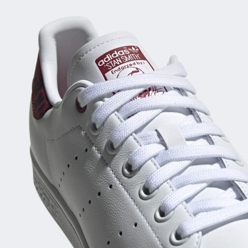Adidas aq0887 2025